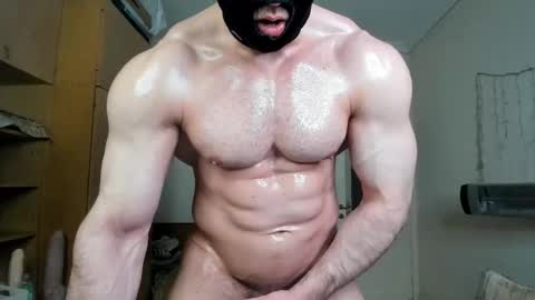 Snapshot of sweetmuscles_boy chatting on May 12, 4:09 am Lorenzo online show from May 12, 4:09 am
