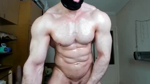 Snapshot of sweetmuscles_boy chatting on May 24, 5:45 am Lorenzo online show from May 24, 5:45 am