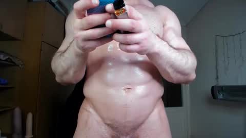Snapshot of sweetmuscles_boy chatting on May 27, 7:55 pm Lorenzo online show from May 27, 7:55 pm