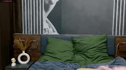 Nancy online show from November 15, 5:42 pm