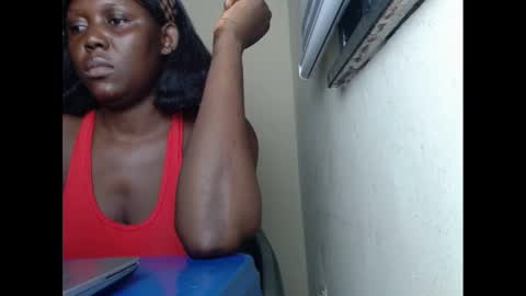 sweetnectarx online show from February 16, 4:42 am