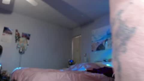 Snapshot of sweetnissapril chatting on March 10, 11:32 am April online show from March 10, 11:32 am