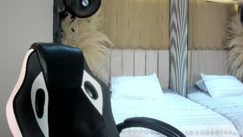 Snapshot of sweetnova_ chatting on July 11, 1:19 am Sweet Nova online show from July 11, 1:19 am