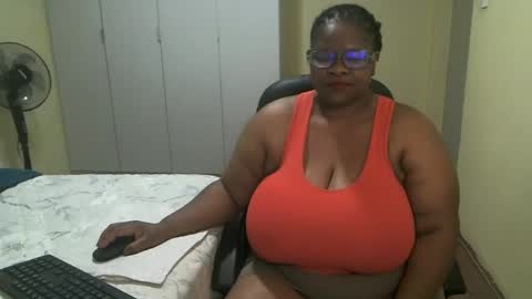 sweetnoziexxx online show from December 9, 4:26 pm