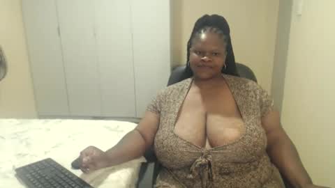 sweetnoziexxx online show from January 10, 8:51 am