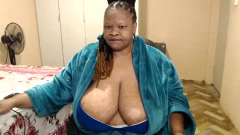 Snapshot of sweetnoziexxx chatting on June 30, 4:02 am sweetnoziexxx online show from June 30, 4:02 am