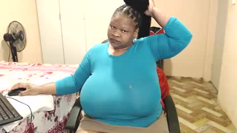 Snapshot of sweetnoziexxx chatting on July 2, 4:18 am sweetnoziexxx online show from July 2, 4:18 am