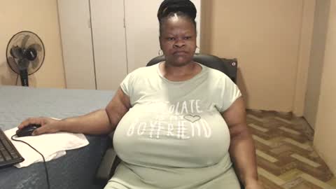 Snapshot of sweetnoziexxx chatting on July 25, 3:26 am sweetnoziexxx online show from July 25, 3:26 am
