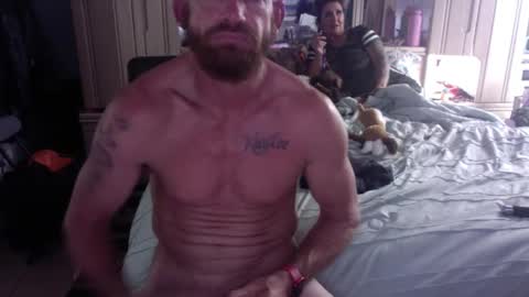 WeAim2PZzz online show from December 15, 5:23 am