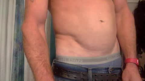 WeAim2PZzz online show from January 8, 1:21 am