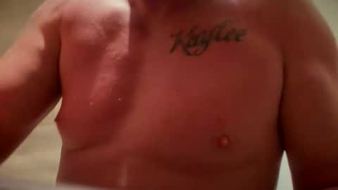 WeAim2PZzz online show from December 23, 3:15 am