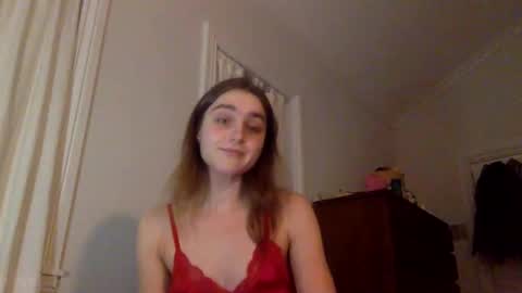 Snapshot of sweetpeach232323 chatting on January 11, 3:02 am sweetpeach232323 online show from January 11, 3:02 am
