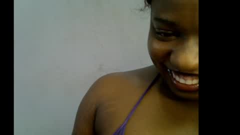 Snapshot of sweetpetitgirl chatting on May 13, 8:01 am LILY BRANDY online show from May 13, 8:01 am