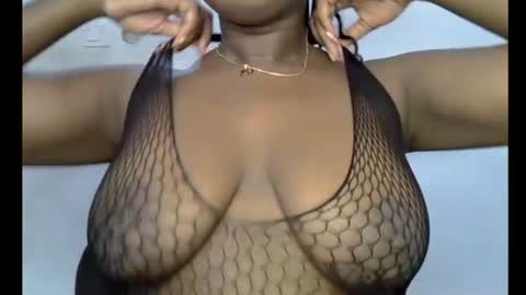 LILY BRANDY online show from July 4, 6:41 am