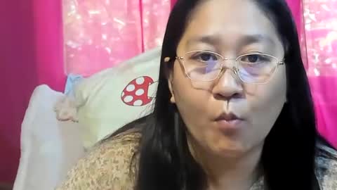 Snapshot of sweetpilipina88 chatting on July 29, 2:53 am MIA online show from July 29, 2:53 am