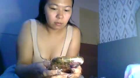 sweetpinnay online show from April 28, 4:06 am