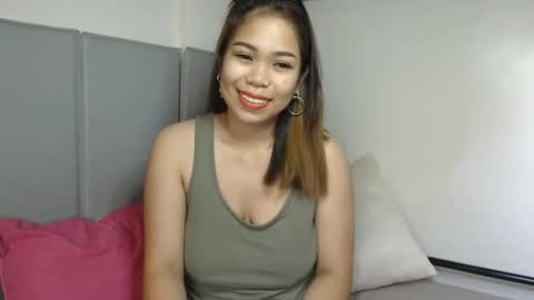 Snapshot of sweetraffy18 chatting on June 1, 12:34 am Raffy online show from June 1, 12:34 am