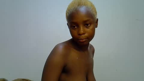 Lilly online show from February 8, 12:36 am