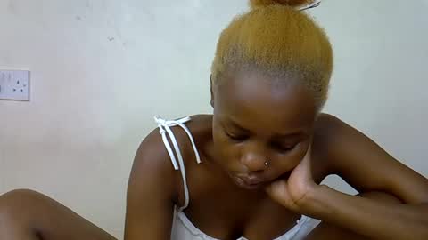 Lilly online show from February 22, 12:15 pm