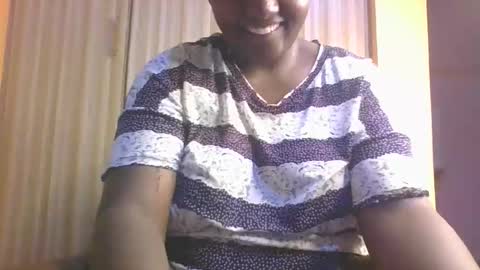 Rose Watetu online show from February 7, 9:40 pm