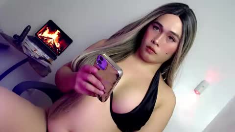 JUST CALL ME BABE online show from May 21, 1:29 pm