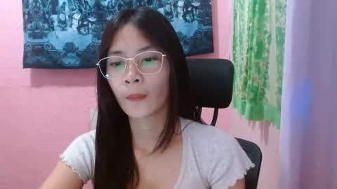 Snapshot of sweetsexygirl20 chatting on June 14, 5:09 am Mia online show from June 14, 5:09 am