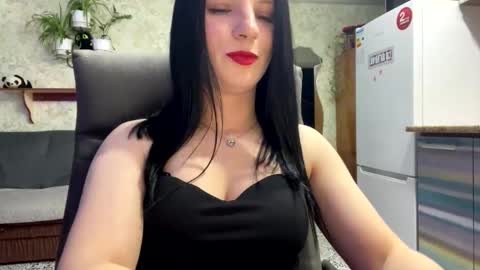 Sweet Shy online show from March 25, 8:15 pm