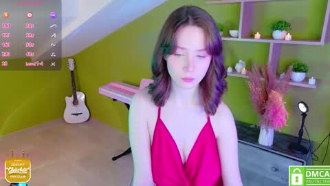Snapshot of sweetshy_ chatting on November 29, 1:47 pm Alice online show from November 29, 1:47 pm