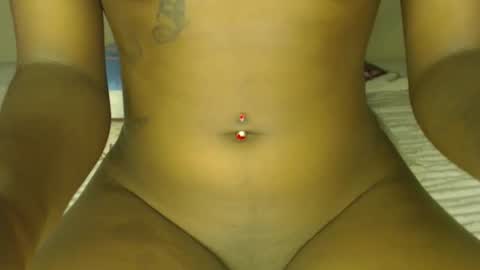 Snapshot of sweetsinxx1 chatting on March 3, 7:53 pm Sweetsinxx1 online show from March 3, 7:53 pm