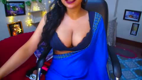 Snapshot of sweetsour18 chatting on November 1, 12:34 am SweetSour online show from November 1, 12:34 am