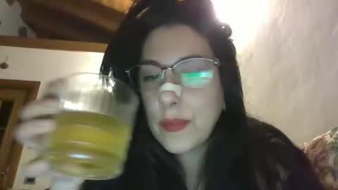 Snapshot of sweetsourmary chatting on February 10, 5:06 pm SweetandSourMary online show from February 10, 5:06 pm