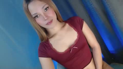 Snapshot of sweetstacy_18 chatting on May 15, 12:28 am Chella online show from May 15, 12:28 am