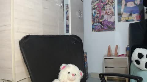 sweett_candy1 online show from November 5, 3:39 am