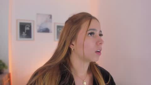 Snapshot of sweettammy_ chatting on December 24, 1:49 am Tammy online show from December 24, 1:49 am