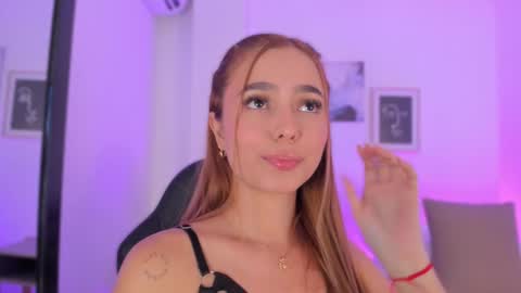 Snapshot of sweettammy_ chatting on February 26, 8:11 pm Tammy online show from February 26, 8:11 pm