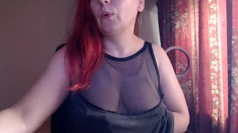 Snapshot of sweettanne chatting on June 6, 7:13 am SweettAnne online show from June 6, 7:13 am