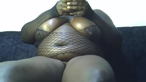 Snapshot of sweettlove1 chatting on December 2, 12:19 am sweettlove1 online show from December 2, 12:19 am