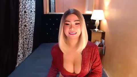 Ms trixiee online show from March 19, 12:03 am