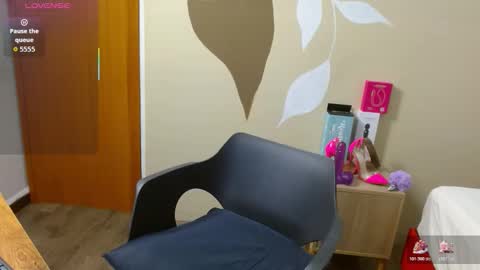 Scarlet online show from November 22, 11:31 am