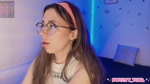 Veronica Independent Model online show from October 6, 10:45 am