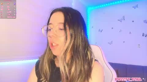 Veronica Independent Model online show from June 15, 1:35 pm