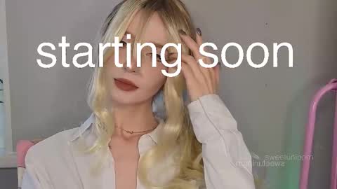 Elis  a little vacation Ill be here Saturday my schedules in bio online show from October 5, 6:01 am