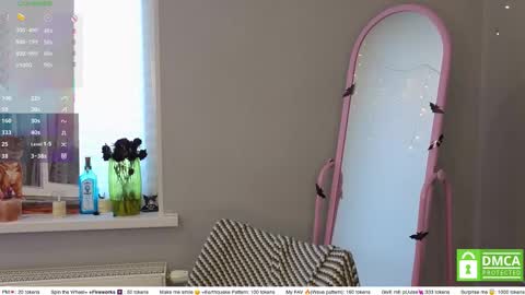 Elis  a little vacation Ill be here Saturday my schedules in bio online show from February 25, 6:56 am