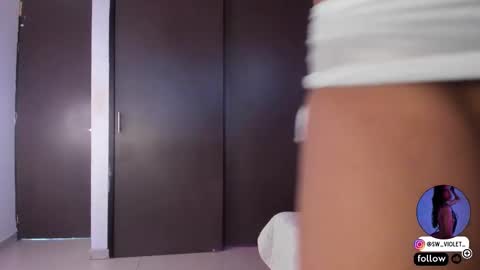 sweetviolet___ online show from November 20, 12:05 pm