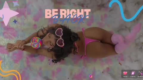 sweetviolet___ online show from April 28, 12:10 pm