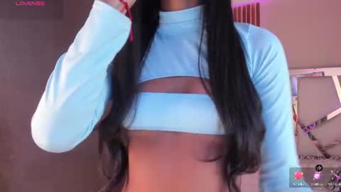 Snapshot of sweetviolet___ chatting on June 21, 12:08 pm sweetviolet___ online show from June 21, 12:08 pm