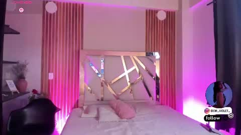 Snapshot of sweetviolet___ chatting on July 8, 11:48 am sweetviolet___ online show from July 8, 11:48 am
