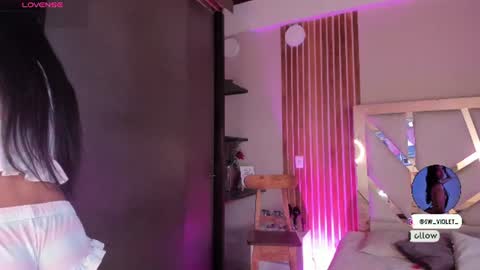 Snapshot of sweetviolet___ chatting on July 31, 12:04 pm sweetviolet___ online show from July 31, 12:04 pm