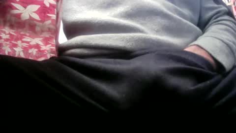 Snapshot of sweetwarrior32 chatting on December 29, 11:08 pm Ricky32 online show from December 29, 11:08 pm