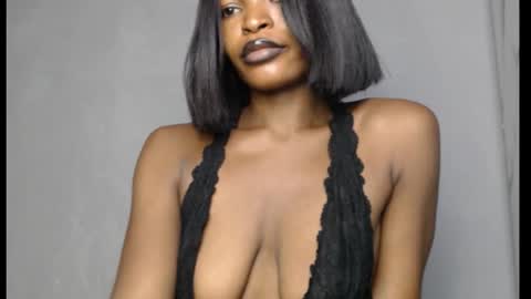 sweetxxboobsx online show from February 28, 1:17 am